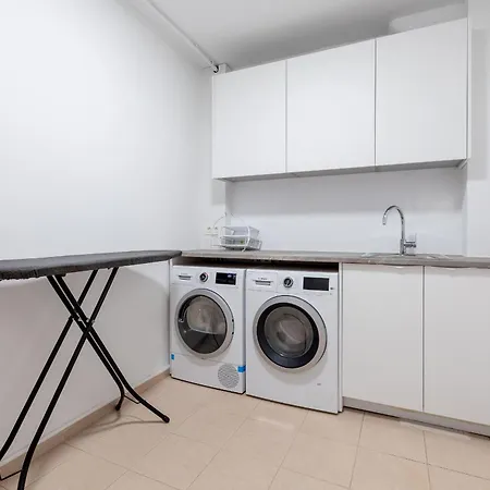 Townhouse Jardines 47 3 Or 4 Bedrooms Villa