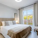 Townhouse Jardines 47 3 Or 4 Bedrooms Villa