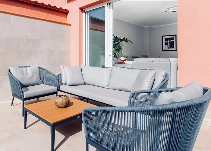 Townhouse Jardines 47 3 Or 4 Bedrooms Villa *